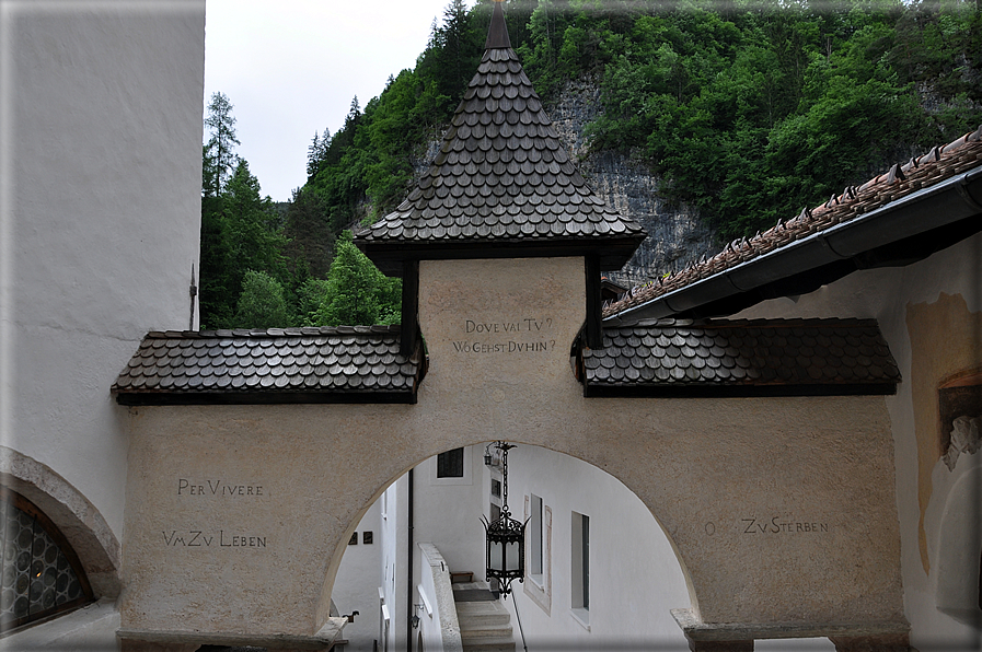 foto Santuario di San Romedio